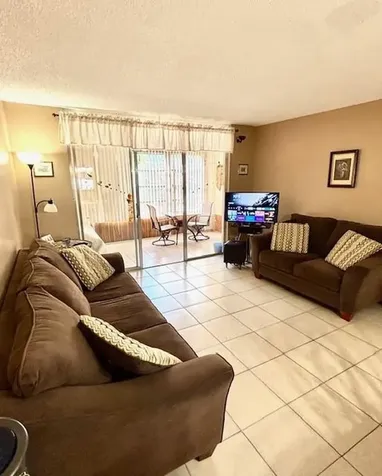 2649 NW 48th Terrace Lauderdale Lakes FL 33313