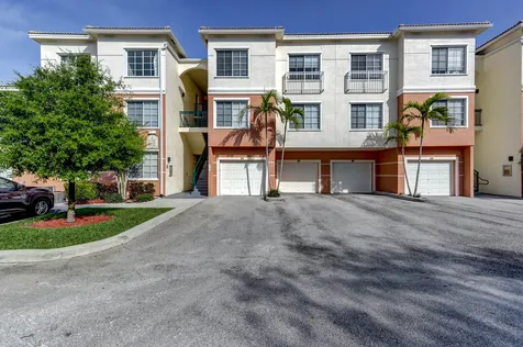 2210 Myrtlewood Circle E Palm Beach Gardens FL 33418