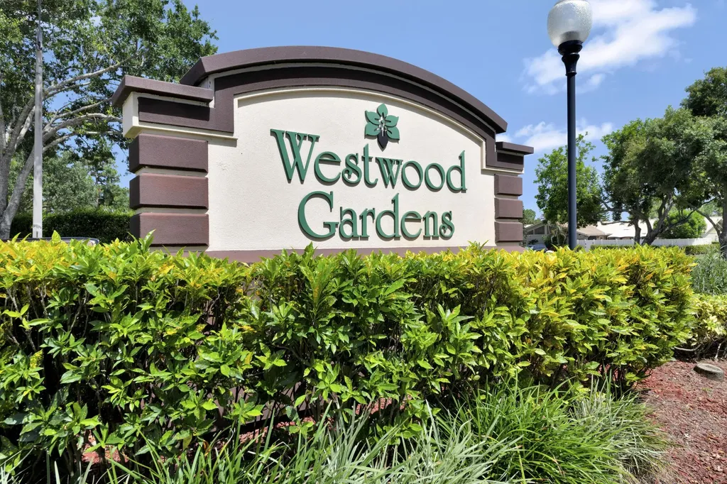 5385 Eagle Lake Drive Palm Beach Gardens FL 33418