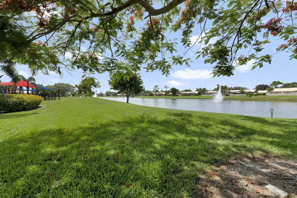 5385 Eagle Lake Drive Palm Beach Gardens FL 33418