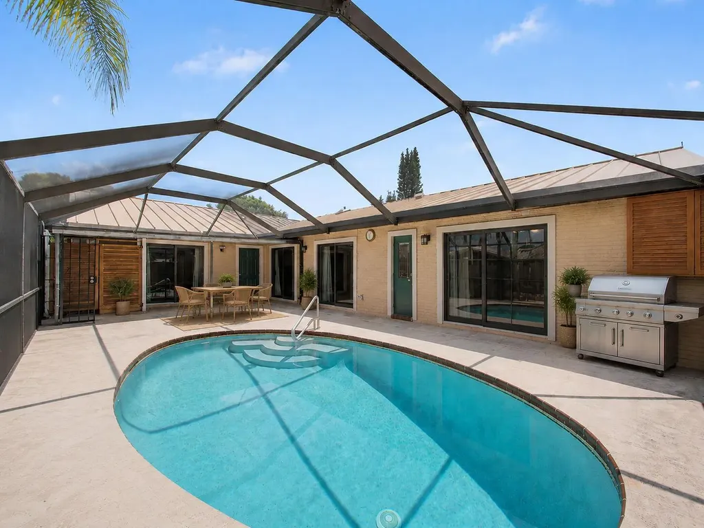 5385 Eagle Lake Drive Palm Beach Gardens FL 33418