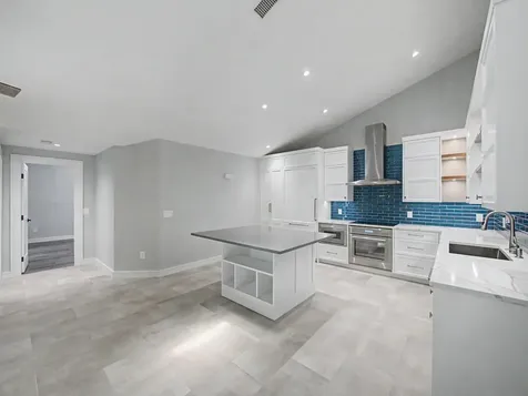 5385 Eagle Lake Drive Palm Beach Gardens FL 33418