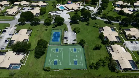 5385 Eagle Lake Drive Palm Beach Gardens FL 33418