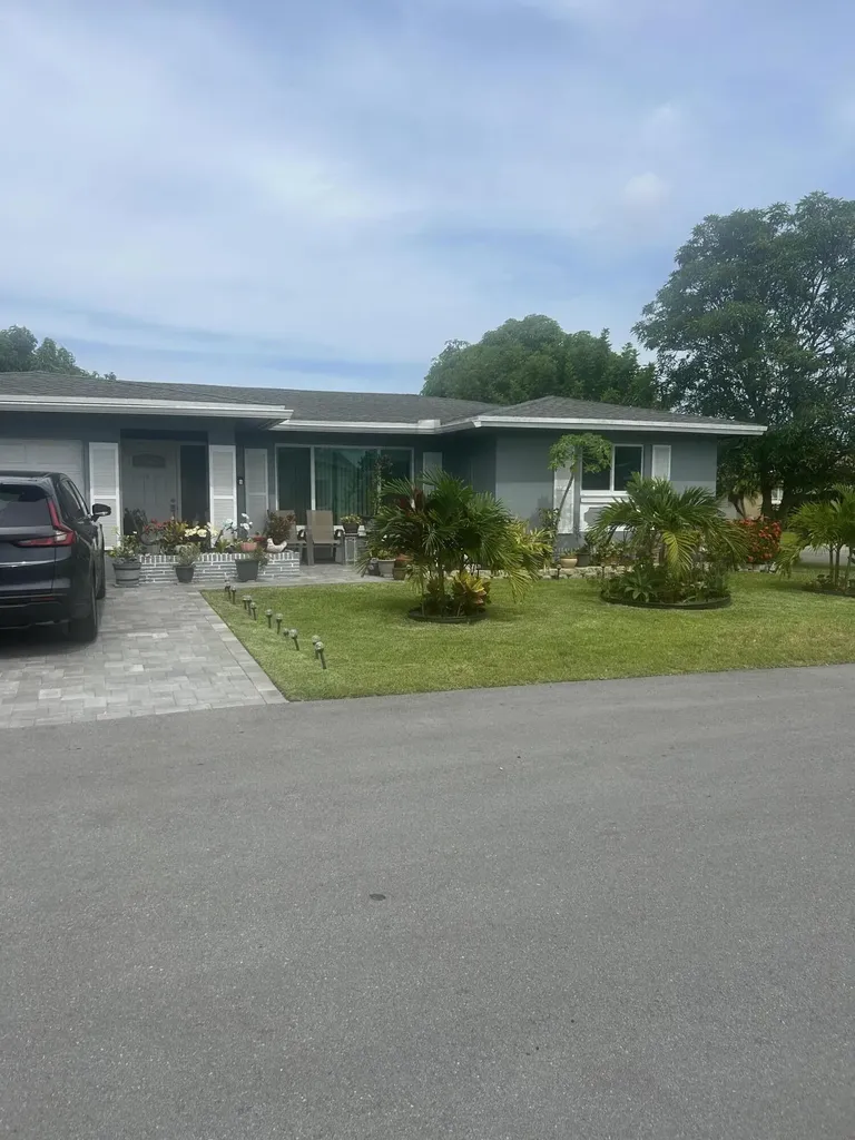 5706 NW 68th Terrace Tamarac FL 33321