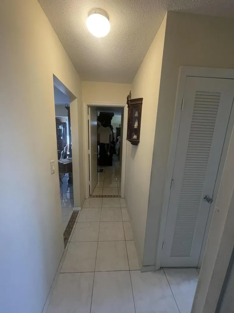 5706 NW 68th Terrace Tamarac FL 33321