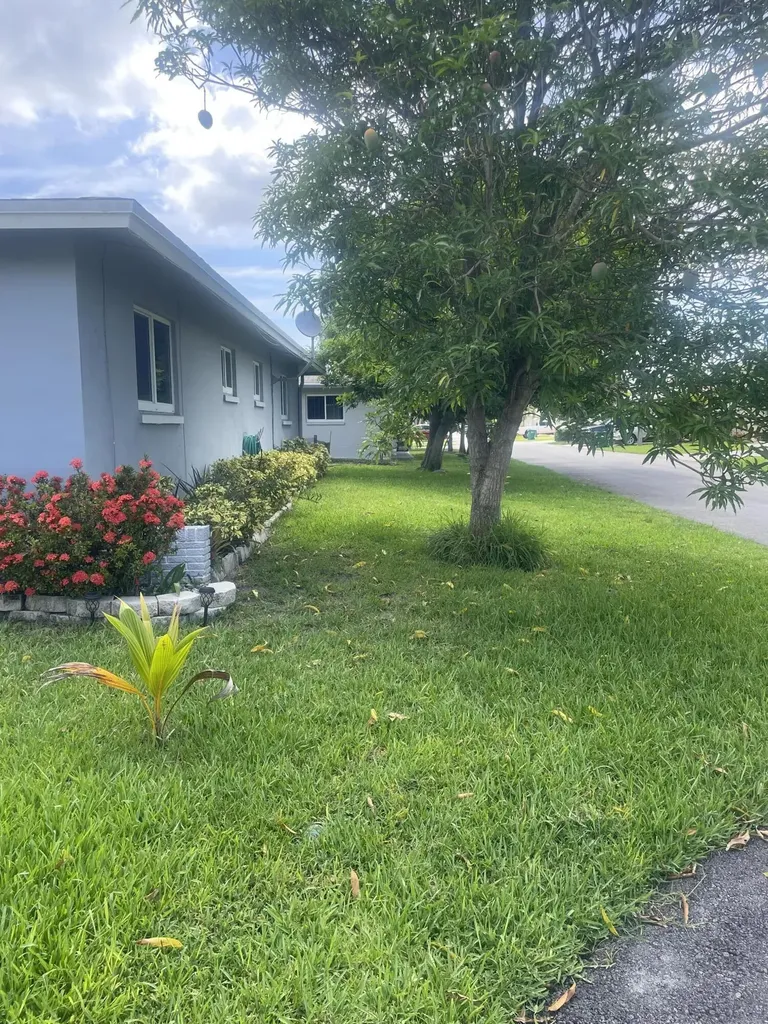 5706 NW 68th Terrace Tamarac FL 33321