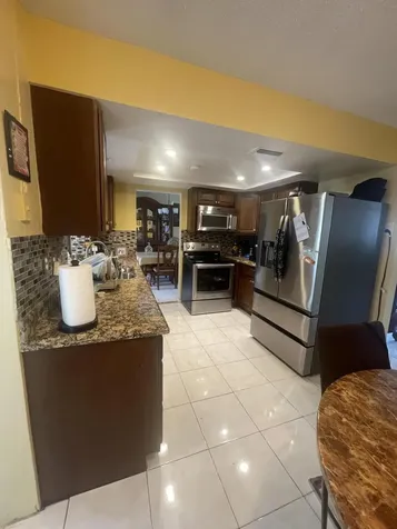 5706 NW 68th Terrace Tamarac FL 33321