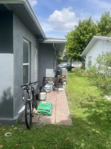5706 NW 68th Terrace Tamarac FL 33321