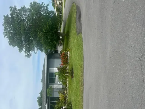5706 NW 68th Terrace Tamarac FL 33321