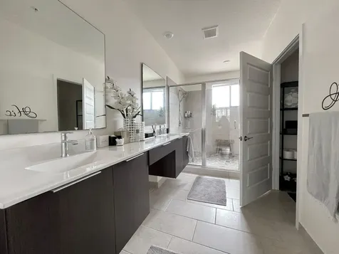 4713 NW 84th Court Doral FL 33166