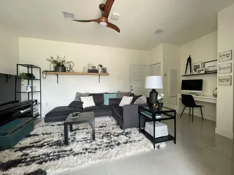 4713 NW 84th Court Doral FL 33166