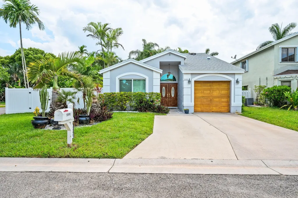 5591 SW 99th Avenue Cooper City FL 33328