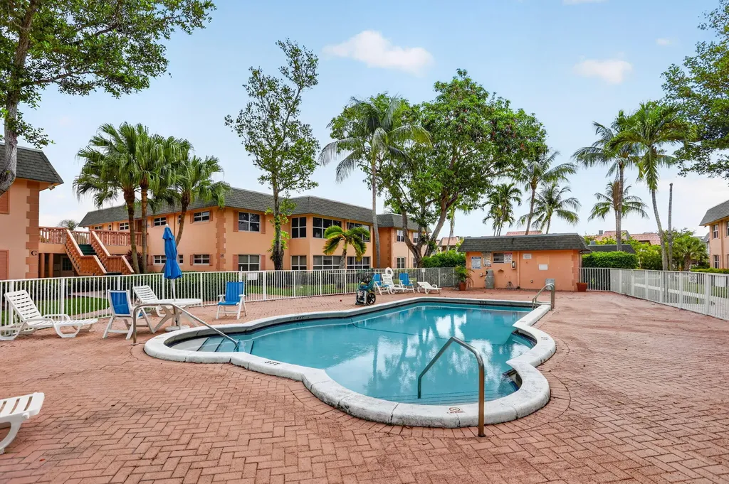 760 SE 2nd Avenue Deerfield Beach FL 33441