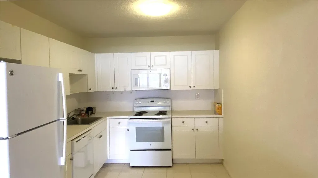 760 SE 2nd Avenue Deerfield Beach FL 33441