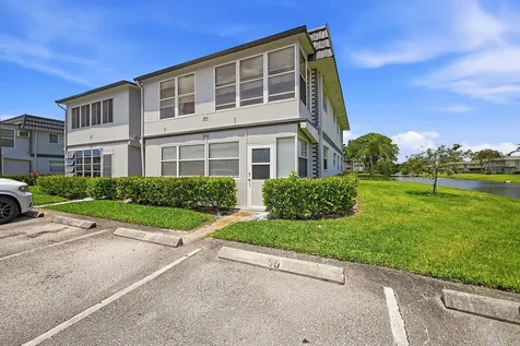 383 Saxony Trail Delray Beach FL 33446