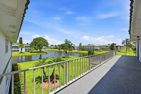 383 Saxony Trail Delray Beach FL 33446