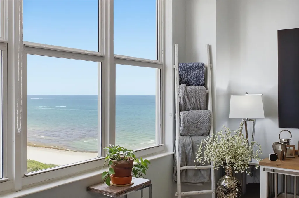 4747 Collins Avenue Miami Beach FL 33140