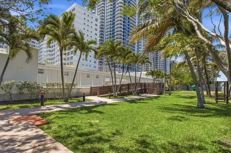 4747 Collins Avenue Miami Beach FL 33140