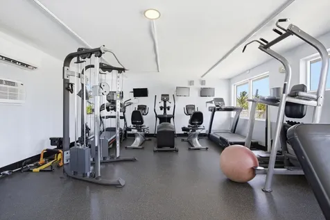 4747 Collins Avenue Miami Beach FL 33140