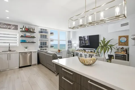 4747 Collins Avenue Miami Beach FL 33140