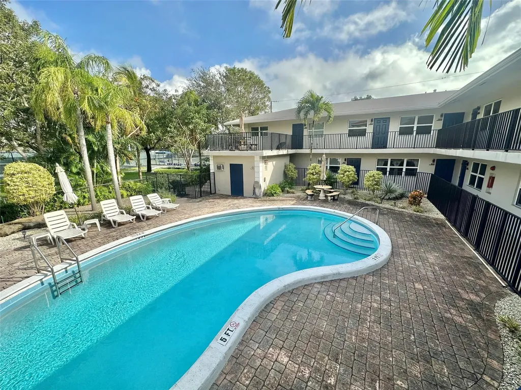 660 NE 11th Avenue Fort Lauderdale FL 33304