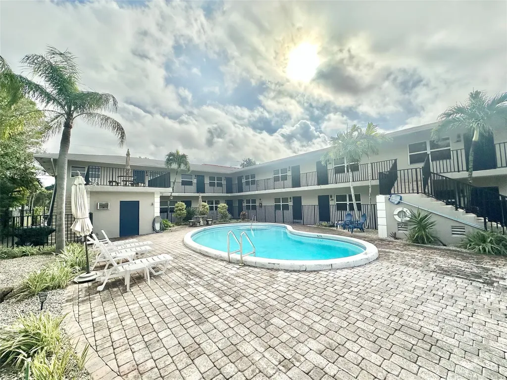 660 NE 11th Avenue Fort Lauderdale FL 33304