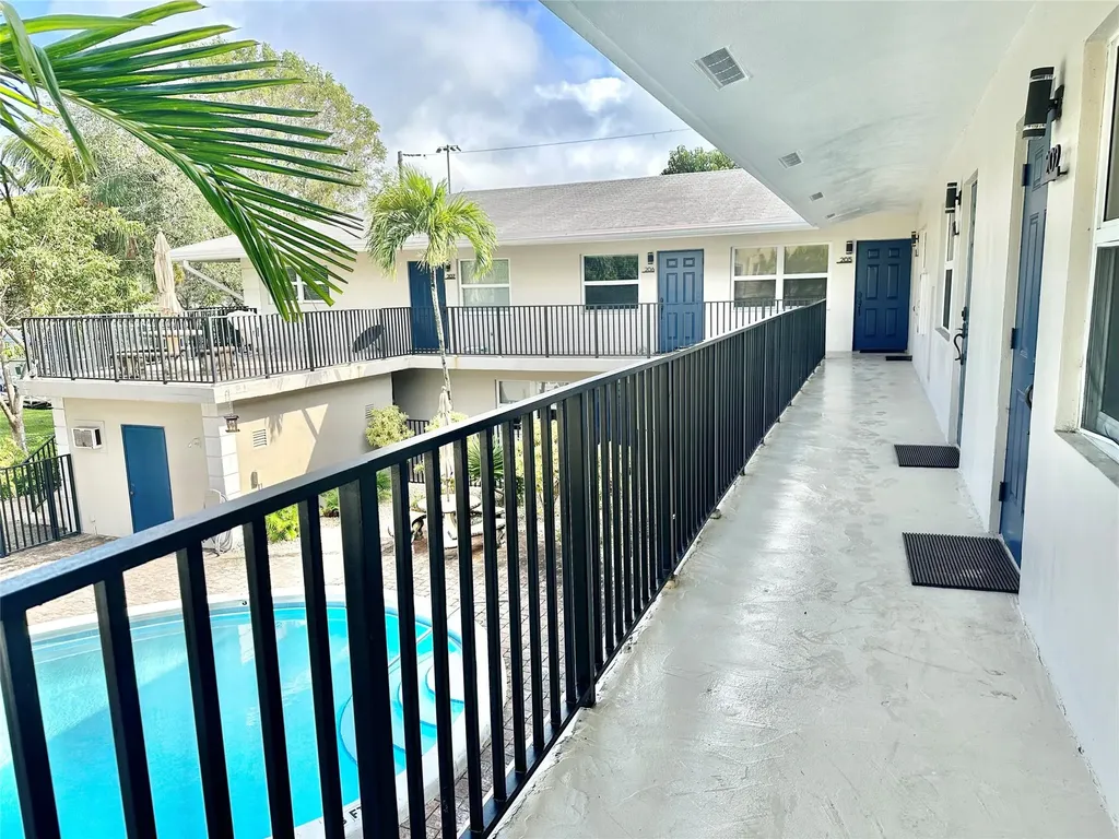 660 NE 11th Avenue Fort Lauderdale FL 33304