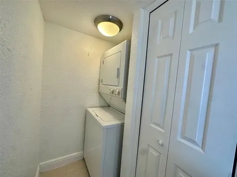 660 NE 11th Avenue Fort Lauderdale FL 33304