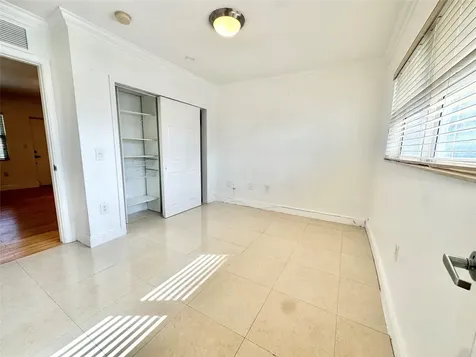 660 NE 11th Avenue Fort Lauderdale FL 33304