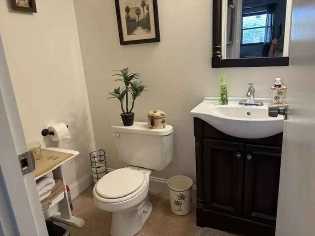 421 Flanders I Delray Beach FL 33484