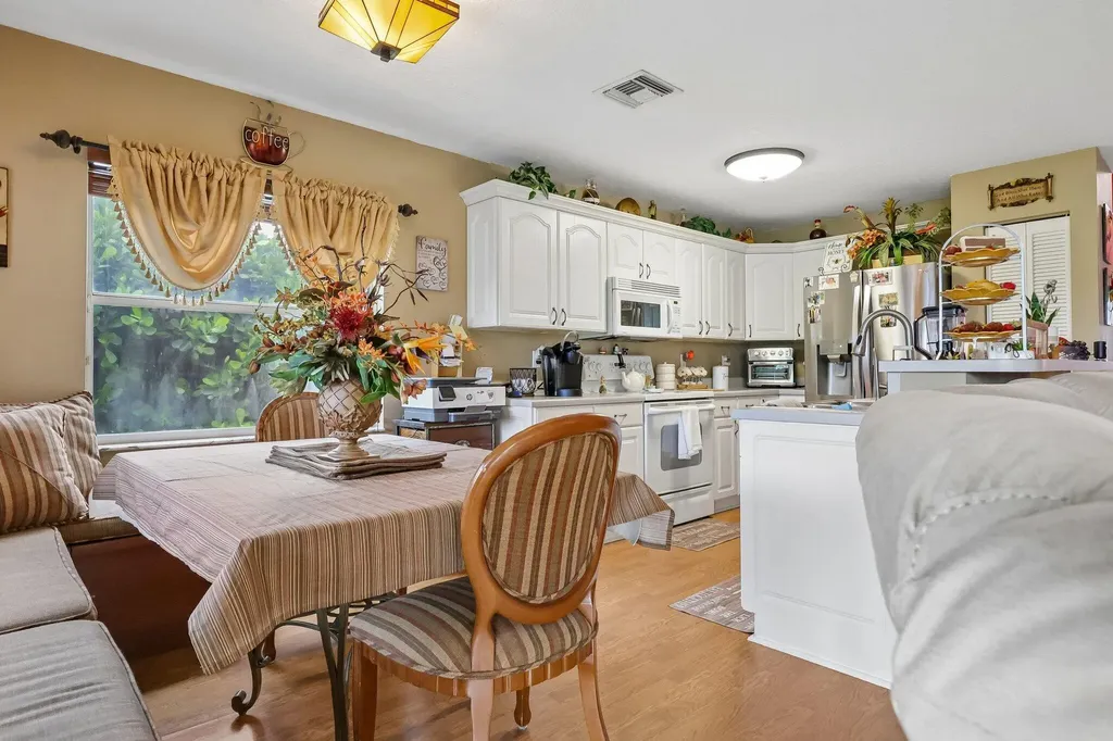 6205 Lansdowne Circle Boynton Beach FL 33472