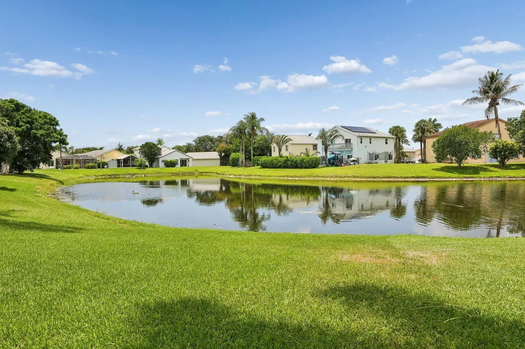6205 Lansdowne Circle Boynton Beach FL 33472