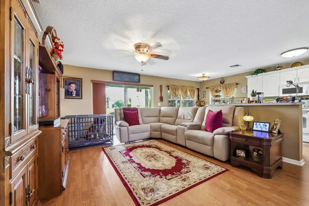 6205 Lansdowne Circle Boynton Beach FL 33472