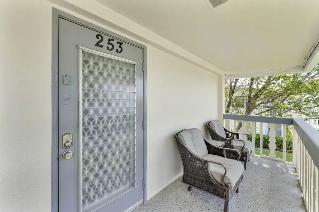 253 Prescott M Deerfield Beach FL 33442
