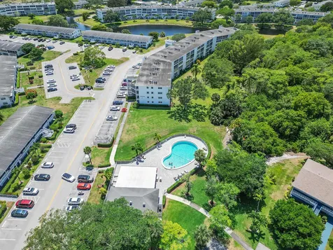 253 Prescott M Deerfield Beach FL 33442