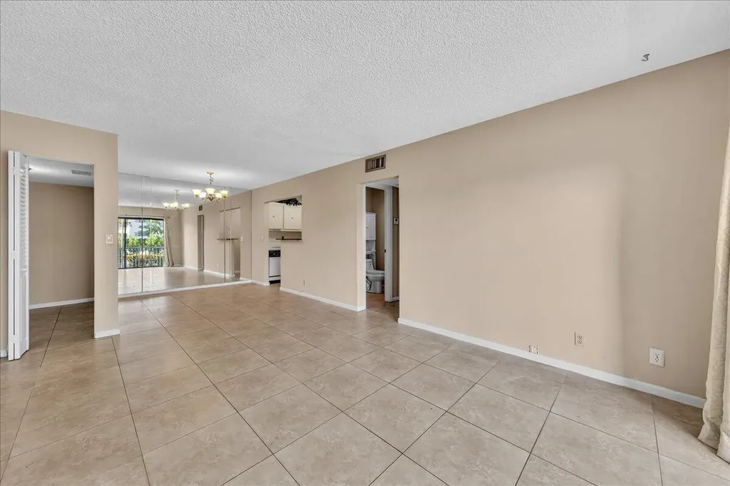 180 Cypress Club Drive Pompano Beach FL 33060