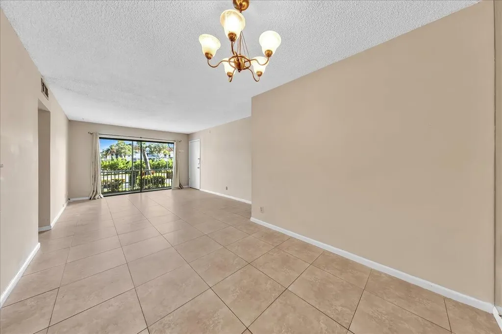 180 Cypress Club Drive Pompano Beach FL 33060