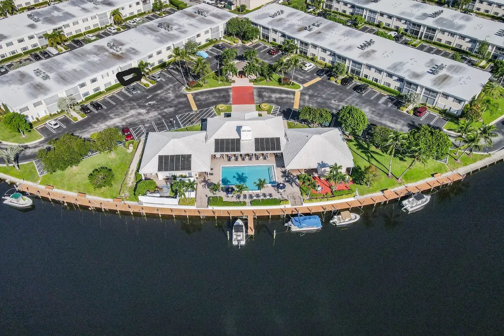 180 Cypress Club Drive Pompano Beach FL 33060