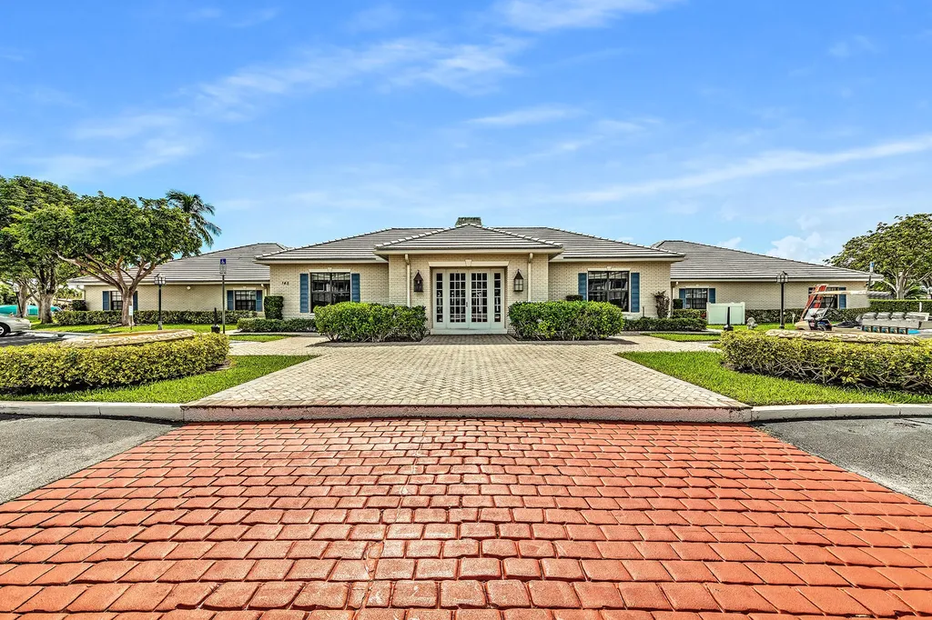 180 Cypress Club Drive Pompano Beach FL 33060