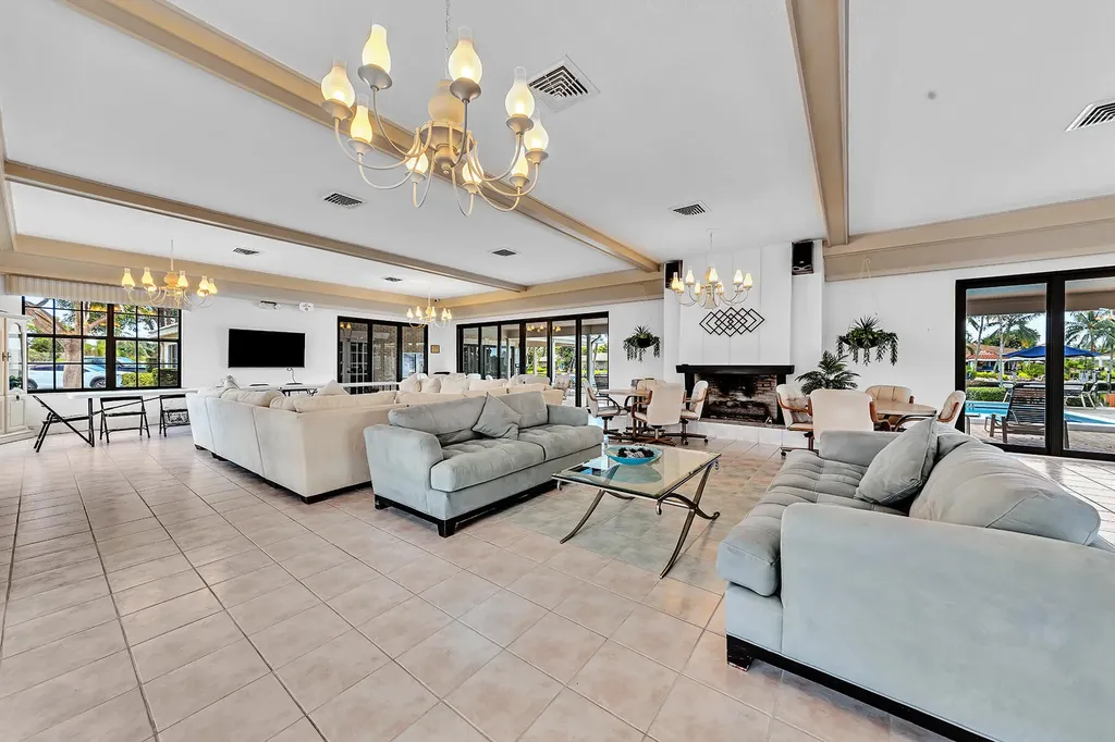 180 Cypress Club Drive Pompano Beach FL 33060