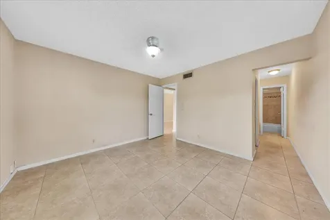180 Cypress Club Drive Pompano Beach FL 33060