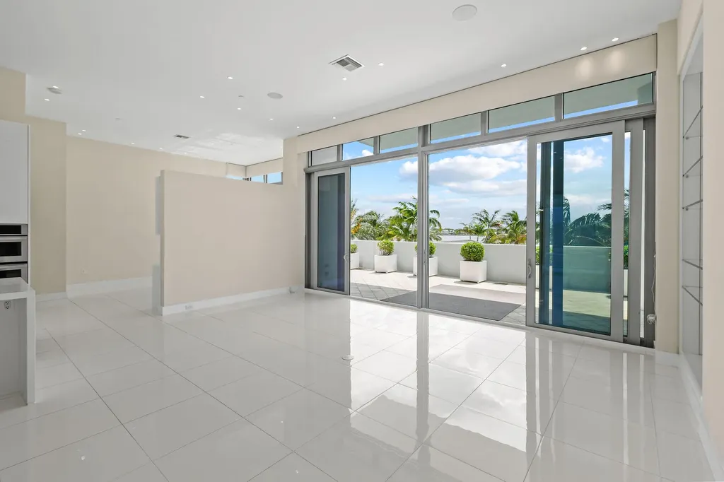 2 Water Club Way North Palm Beach FL 33408