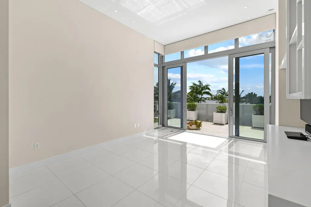 2 Water Club Way North Palm Beach FL 33408
