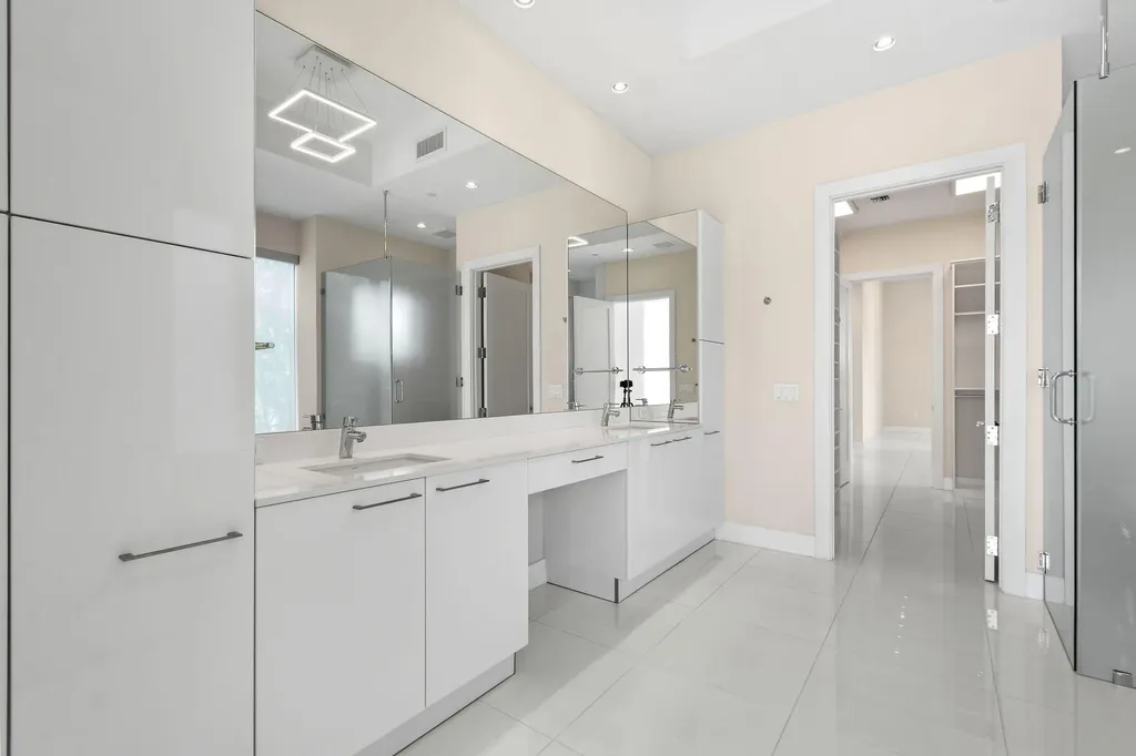 2 Water Club Way North Palm Beach FL 33408