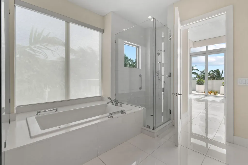 2 Water Club Way North Palm Beach FL 33408