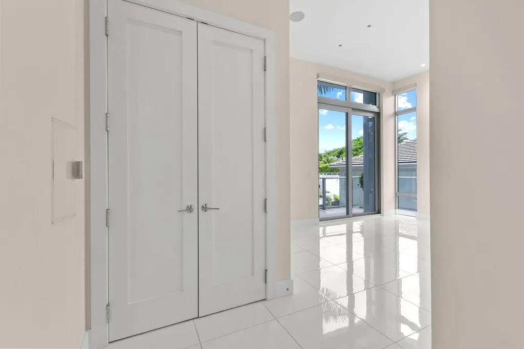 2 Water Club Way North Palm Beach FL 33408