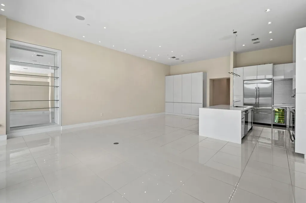 2 Water Club Way North Palm Beach FL 33408