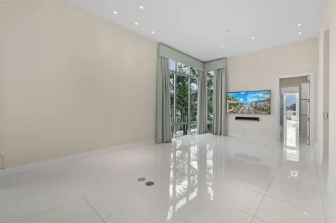 2 Water Club Way North Palm Beach FL 33408