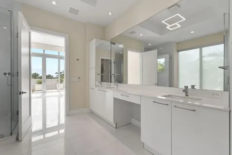 2 Water Club Way North Palm Beach FL 33408