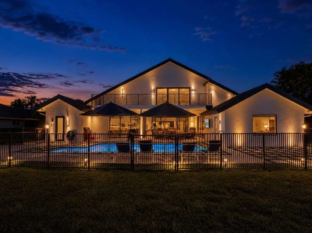 10818 River Glenn Drive Boca Raton FL 33428
